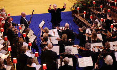 سر جان الیوت گاردینر رهبری گروه کر Monteverdi و سولیست های باروک انگلیسی را در کنسرت پیش از اجرای برنامه برعهده دارد.