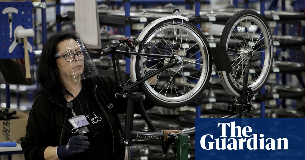 UK manufacturing growth accelerates as export orders rise