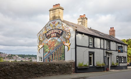 The Aqueduct Inn, with mural on gable end