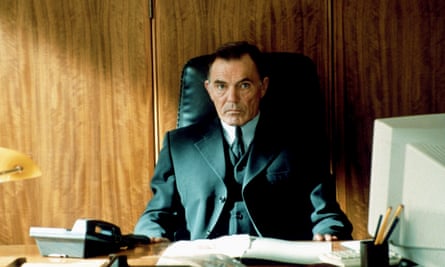 Maurice Roëves in Beautiful Creatures, 2000.