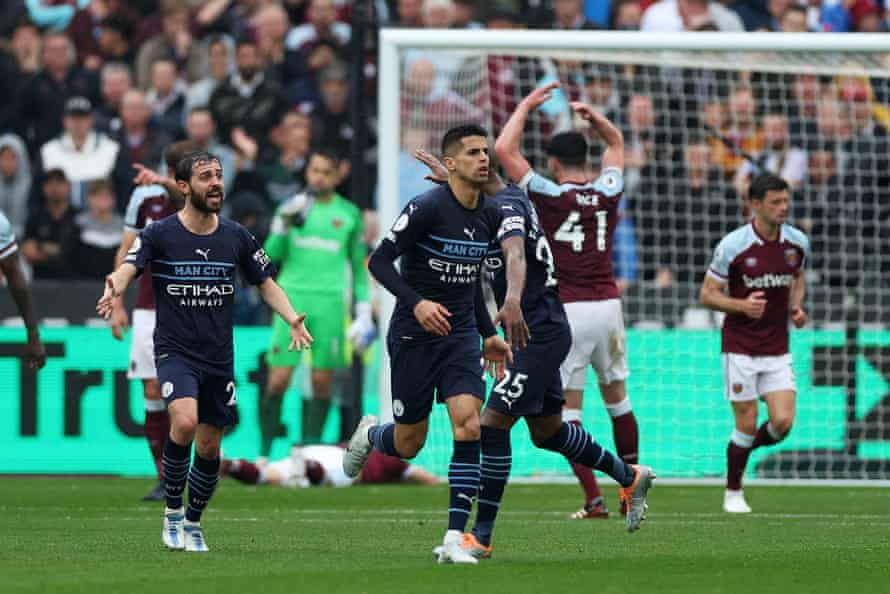 West Ham United – Manchester City 2:2: Premier League – Wie Es Passiert Ist! | Erste Liga 5 Bernardo Silva, Fernandinho Und Joao Cancelo Von Manchester City Feiern Ihr Zweites Tor.