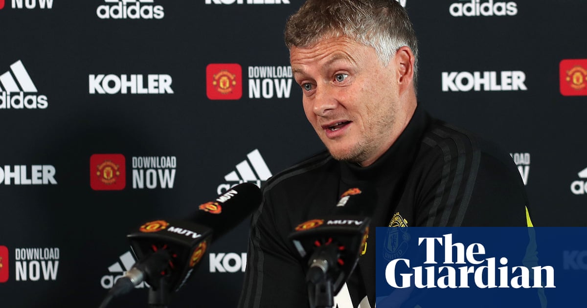 Solskjær worried about tough Leicester game as Pogba adds to injury woes – video