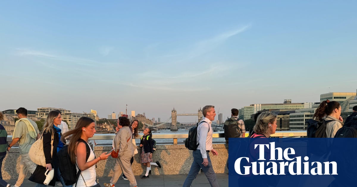 Labour launches Youth Guarantee and EU mobility plan