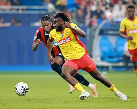 Allan Saint-Maximin in full flight for Lens in the French Cup final against Nice