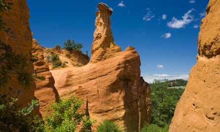 Colorado Provencal, rocks of ochre under a blue sky