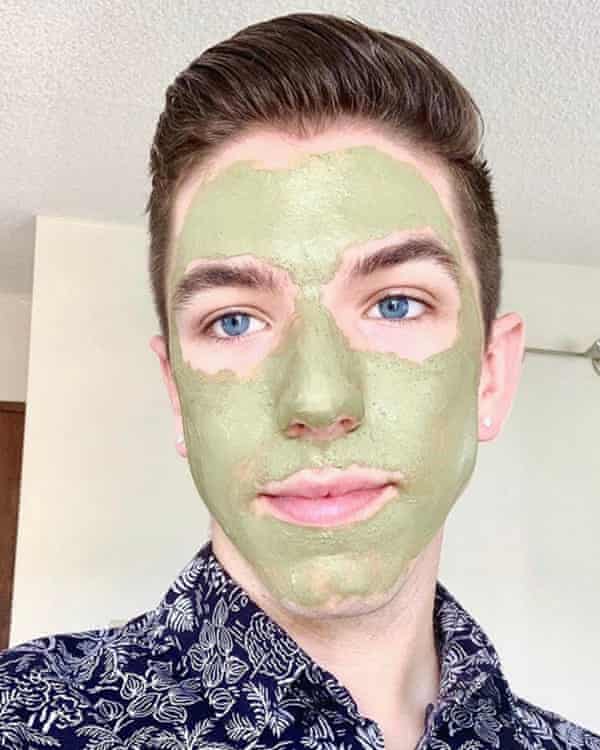 Nice mask… Yarbro checks out some product.