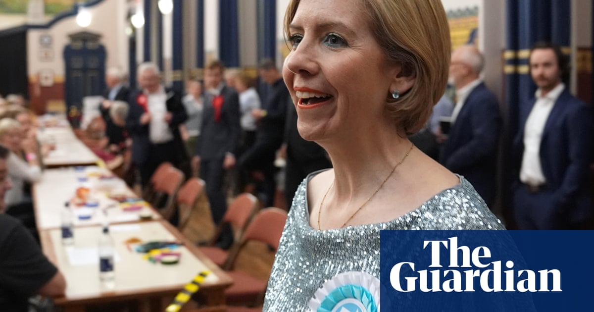 Ministers propose voting changes for mayoral elections in English devolution bill