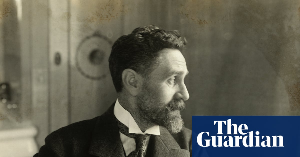 A Rebel and a Traitor by Rory Carroll review – the extraordinary story of Roger Casement