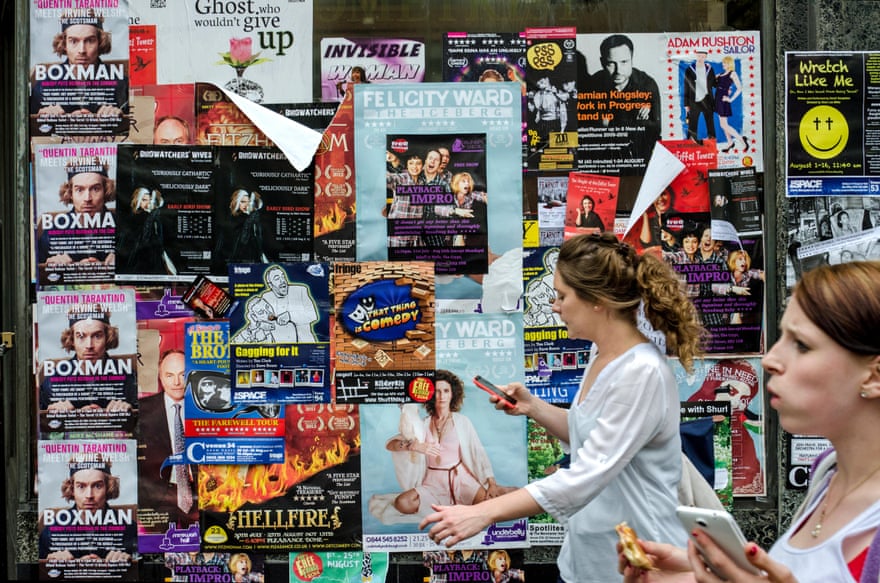 限界の狂気...ポスターはエジンバラで注目を集めています。