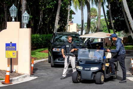 Authorities stand outside Trump’s Mar-a-Lago residence as FBI executed a search warrant in august 2022.
