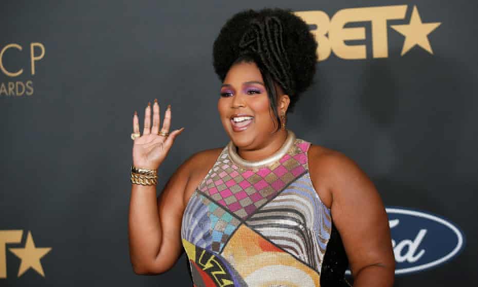 Lizzo has accused the social media app TikTok of deleting her videos that show her in a bathing suit.