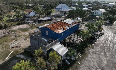 Horseshoe Beach'teki Idalia Kasırgası Sonrası Idalia Kasırgasının Horseshoe Beach, Florida'ya varmasının ardından hasar gören mülkün görünümü, 31 Ağustos 2023.