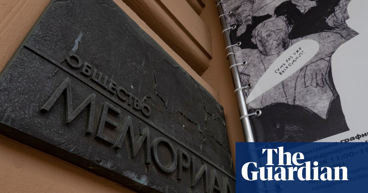 Casos judiciales que amenazan al grupo de derechos humanos Memorial comienzan en Rusia