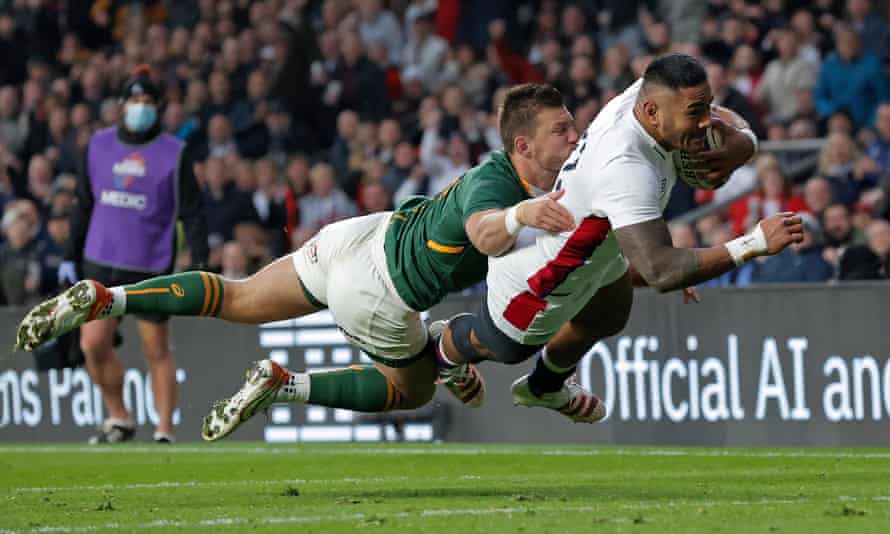 Manu Tuilagi injured his hamstring while scoring against South Africa in November, but aims to prove his fitness for Sale on January 30.