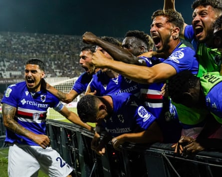 Sampdoria players celebrate taking a 1-0 lead at Salernitana.