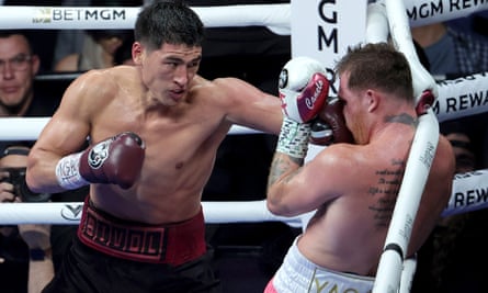 Bivol lands a brutal punch in the fifth round