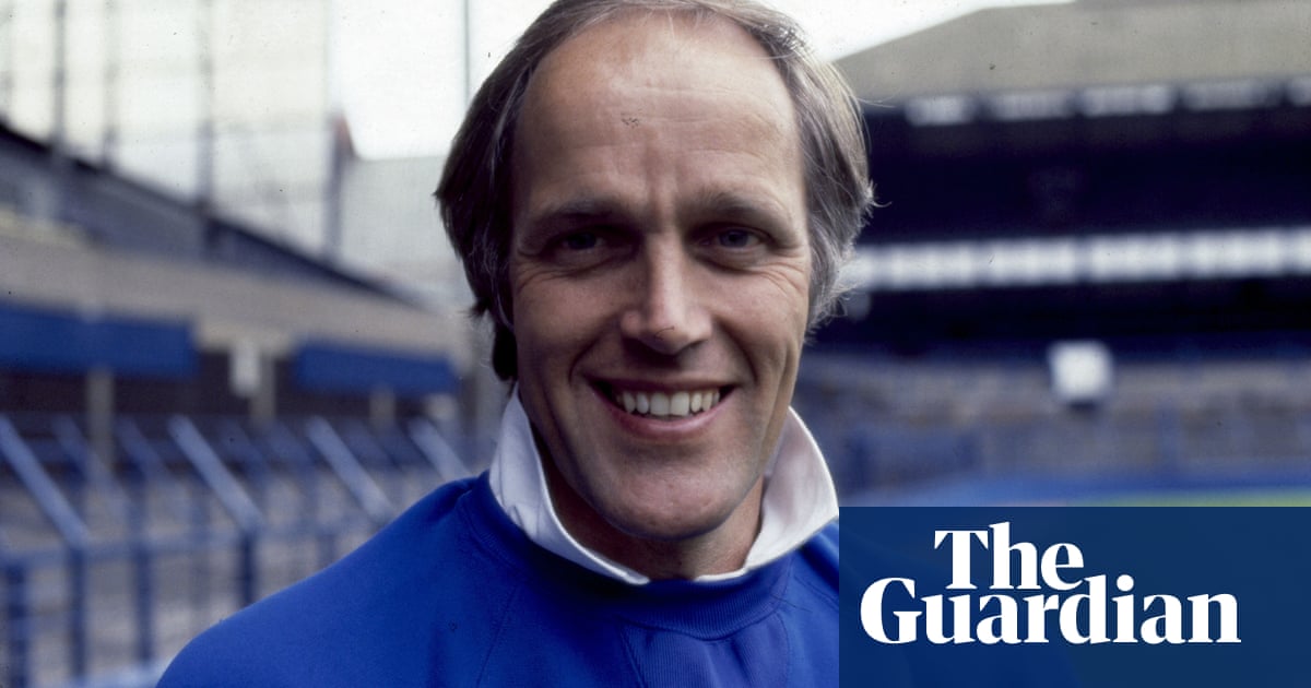 Gordon Lee, former Everton manager and Aston Villa defender, dies aged 87