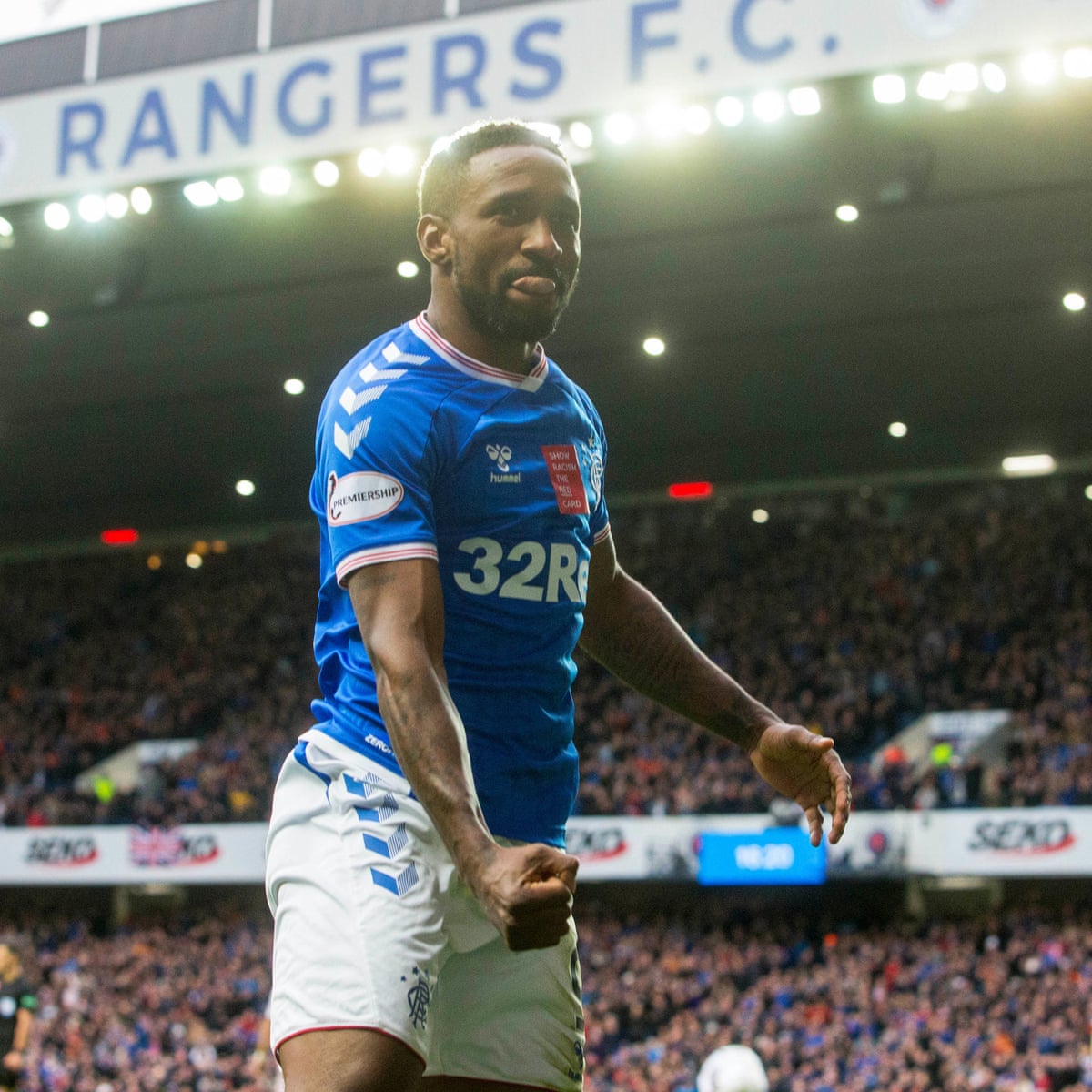 Jermain Defoe Hat Trick Puts Rangers Top After 10 Man Celtic Lose Scottish Premiership The Guardian