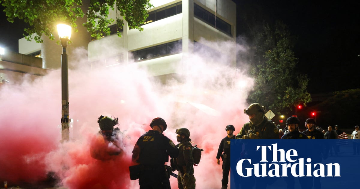 Judge blocks national guard deployment to Oregon after legal action by Newsom