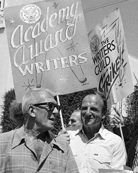Bo Goldman, right, with fellow Oscar-winning screenwriter Richard Brooks, during a Writers Guild of America picket in 1981.