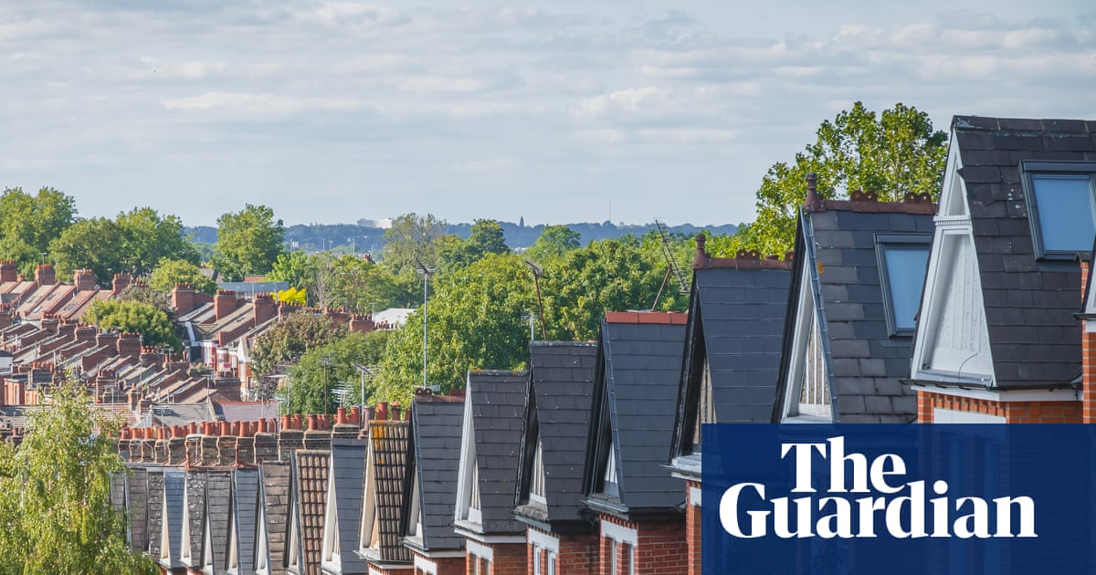 Deregulation Gamble Backfires: Social Housing Funds at Risk After Investment Firm Collapse