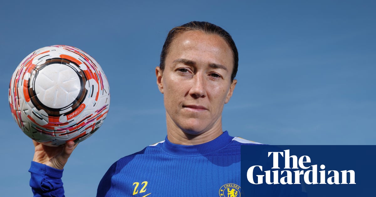 ‘Now is a good time for players to speak up’: Lucy Bronze on Fifa and helping refugees