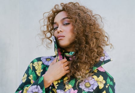 Tyra Banks Thank God People Know Me As More Than Just A Mannequin Fashion The Guardian