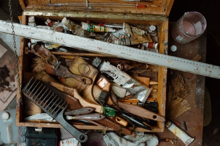 A student’s collection of paints and brushes at the Van der Kelen.