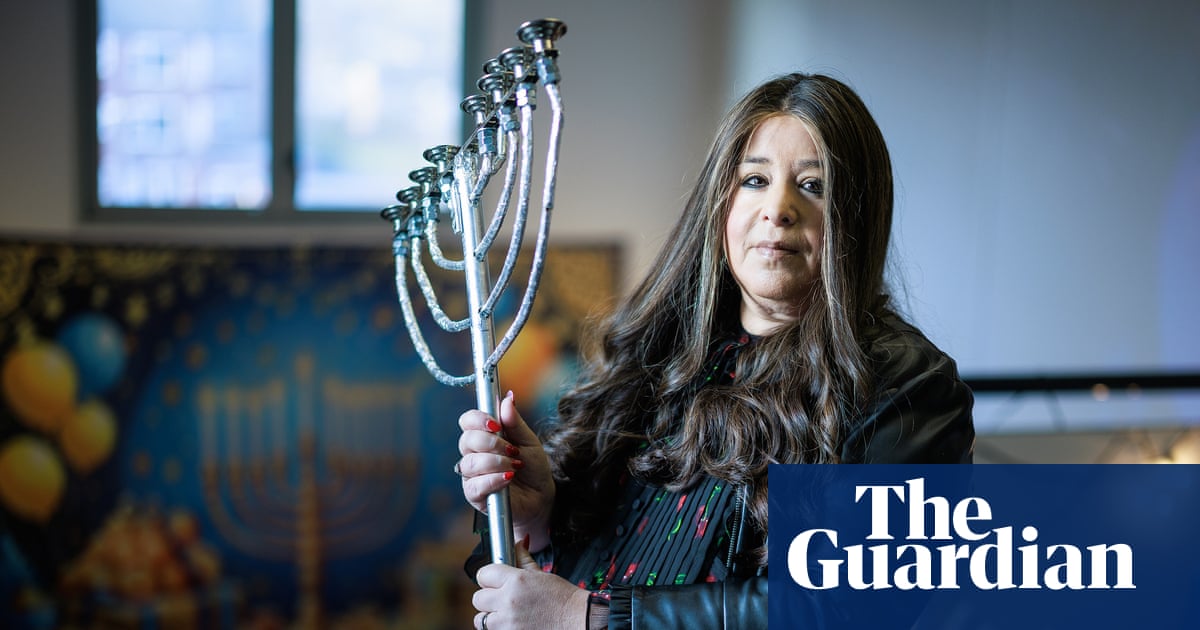 ‘We refuse to be afraid’: solidarity and vigilance in British Jewish community targeted by IS plot