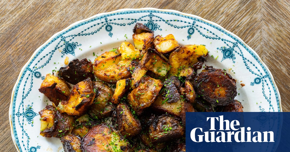 How to turn the dregs of a jar of Marmite into a brilliant glaze for roast potatoes recipe | Waste not