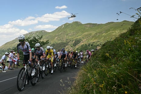 Pogacar and team on stage 10.