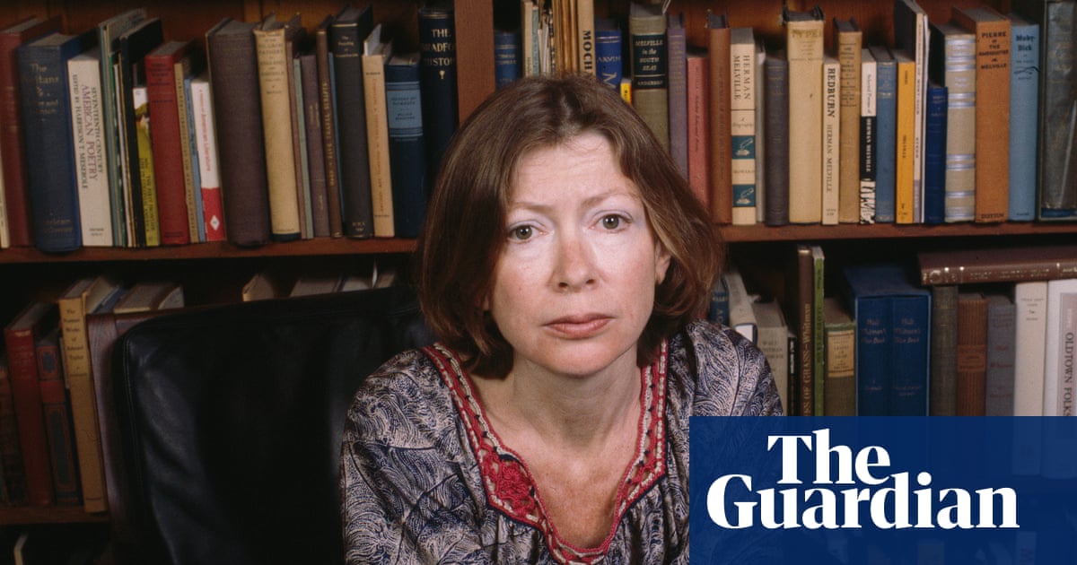 Let Me Tell You What I Mean by Joan Didion review – elegant essays spanning four decades