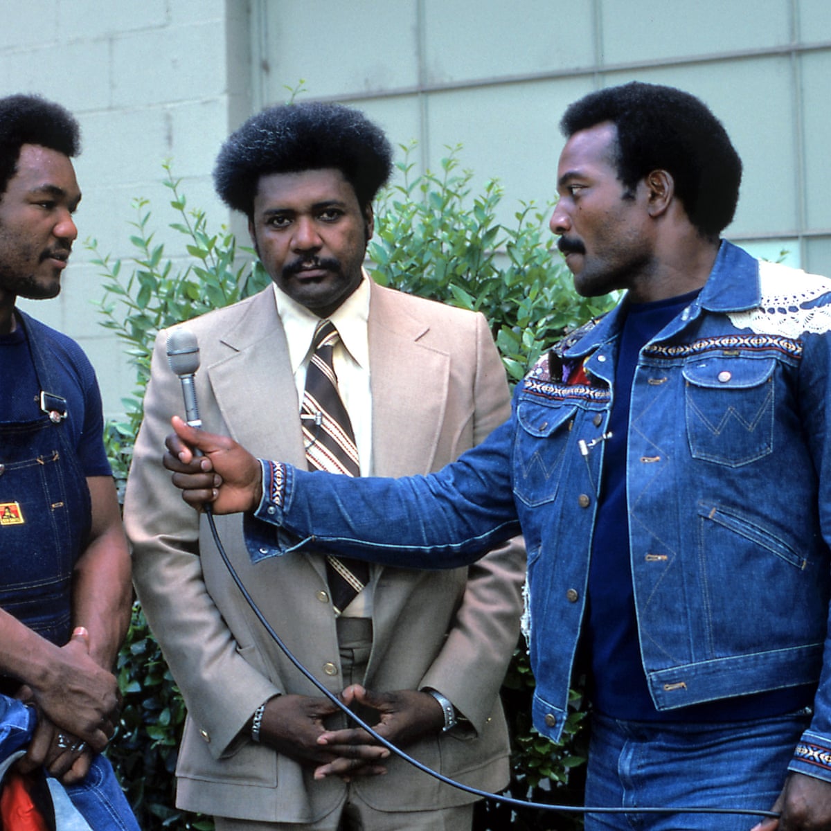 George Foreman S Greatest Hits Man City V Liverpool And Pro Celebrity Golf Sport The Guardian