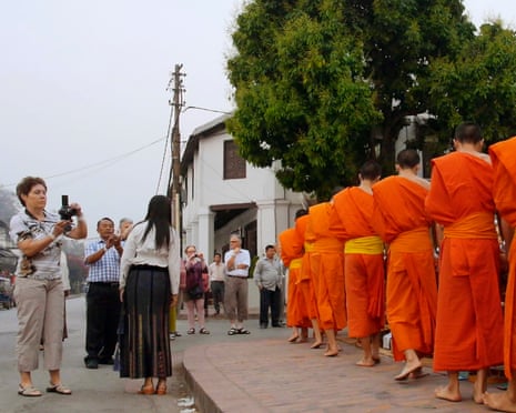 مستند Onlookers ساختهٔ کیمی تاکسوه.