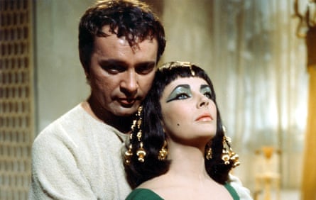Elizabeth Taylor and Richard Burton in Cleopatra.
