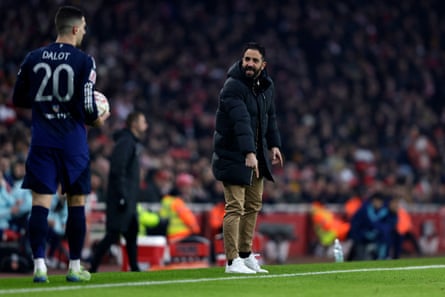 Ruben Amorim directs his side at the Emirates