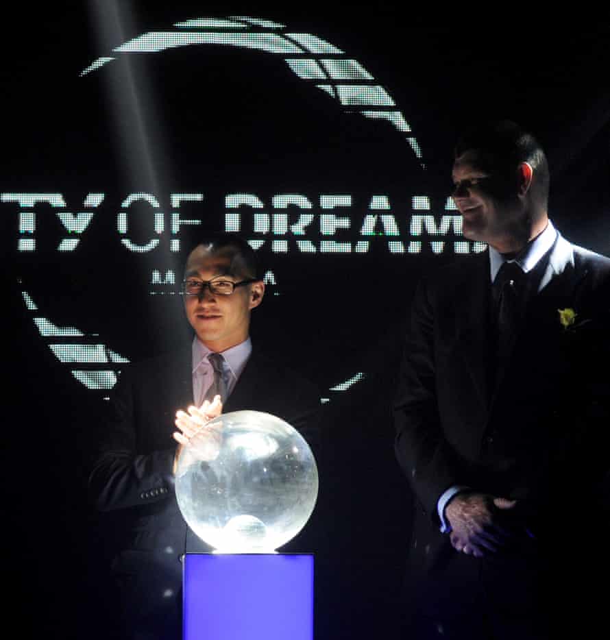 Lawrence Ho and James Packer at the launch of Manila’s City of Dreams in 2013