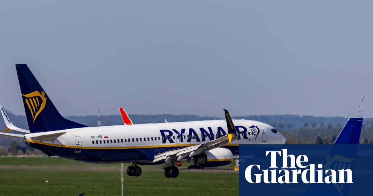 Ryanair group’s CFO said the Boeing 737 was ‘probably the safest aircraft ever built’, and the airline’s relatively young fleet was ‘highly maintained’ (Ảnh: Martin Divíšek/EPA)