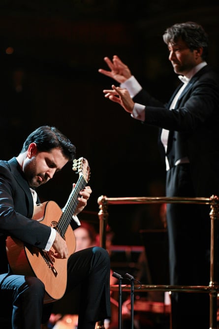 Guitarist Rafael Aguirre, with Afkham conducting.