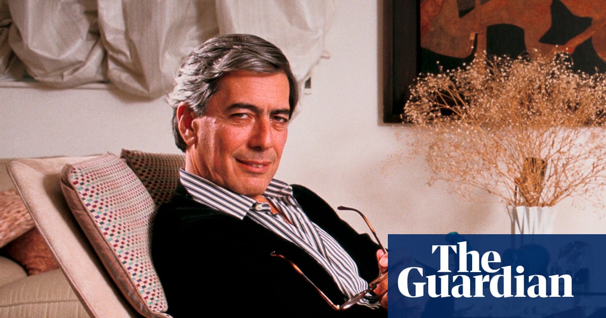 Mario Vargas Llosa by Gerald Martin review – the passions and politics of Peru’s Nobel laureate