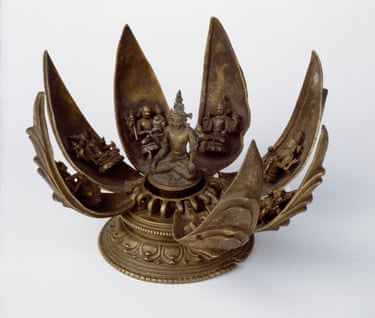 Vishnu in the lotus, 1100s, Bronze, Ashmolean Museum, University of Oxford, presented by Mrs Hoey, 1935.