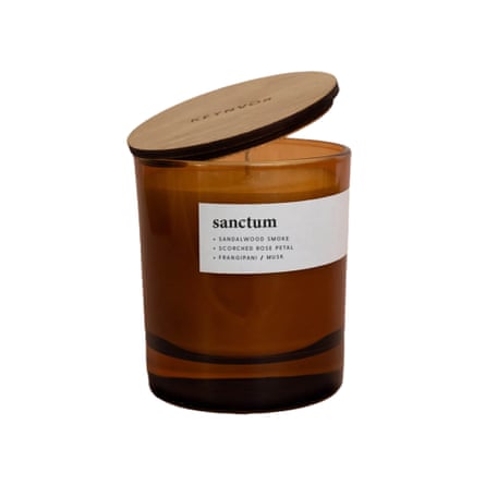 Keynvor Sanctum smoke & incense premium soy candle
