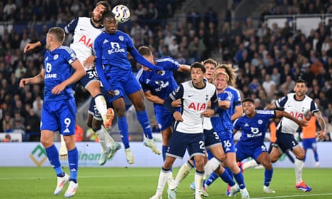 Rodrigo Bentancur se fait soigner après une blessure
