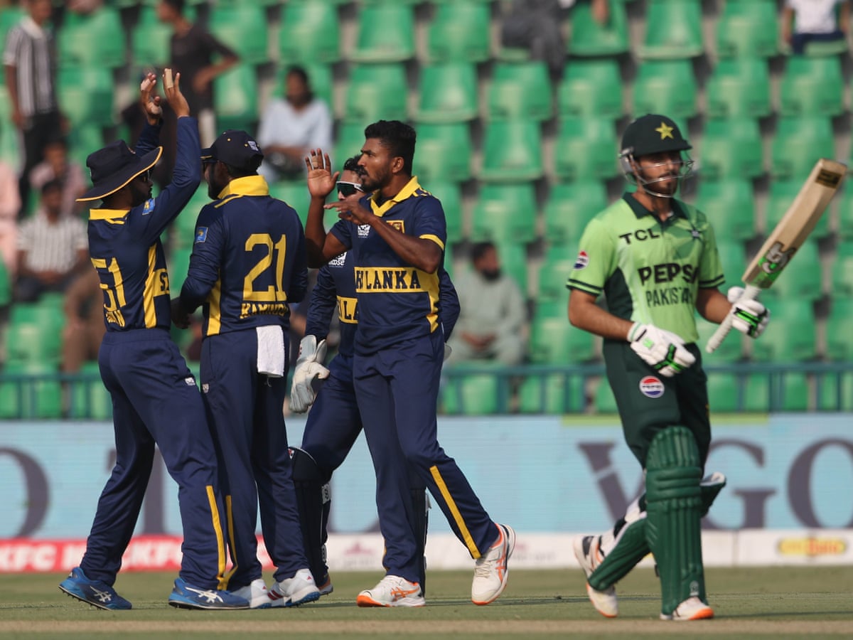 Sri Lanka crush Pakistan to secure tri-series final spot