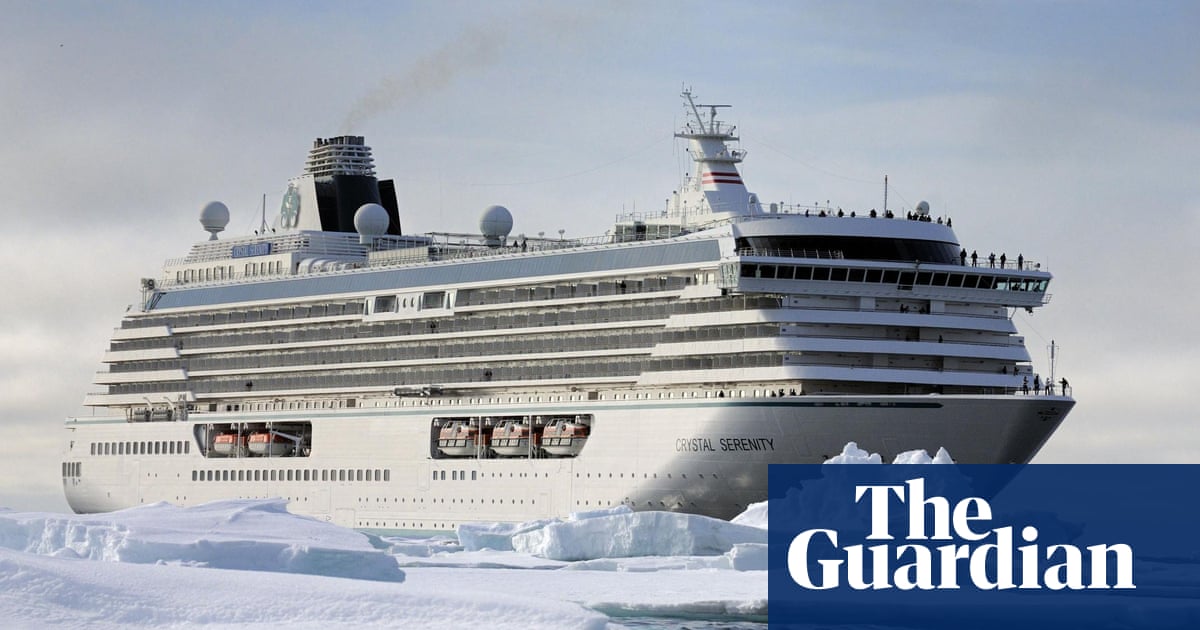 Large Cruise Ship Voyage Through Arctic Ice Rekindles Rows Polar Regions The Guardian