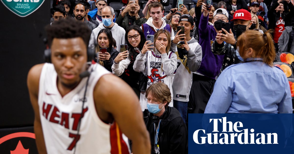 Социалните медии управляват света културата на знаменитостите управлява социалните медии