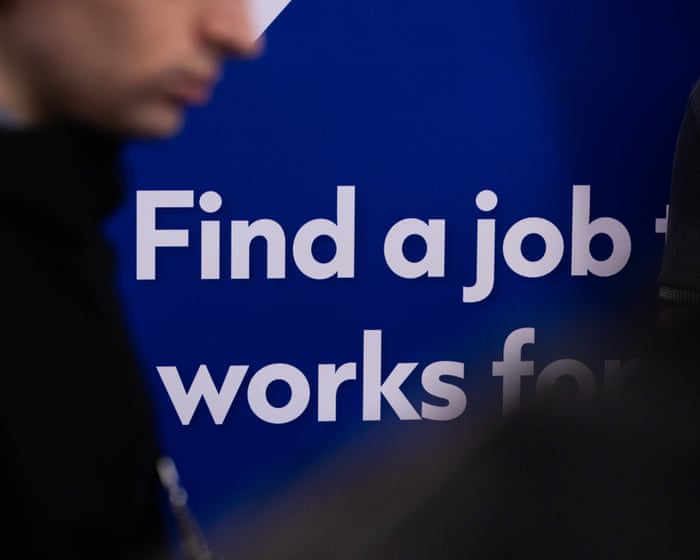 Image accompanying the story: Surprise drop in UK unemployment to 4.7%