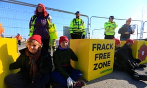Greenpeace campaigners