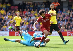 Heurelho Gomes fouls Mohamed Salah to concede a penalty during the 3-3 thriller between Watford and Liverpool at Vicarage Road. Liverpool manager Jürgen Klopp said: “Both teams struggled with 90 minutes, it’s the first game. That’s normal.”