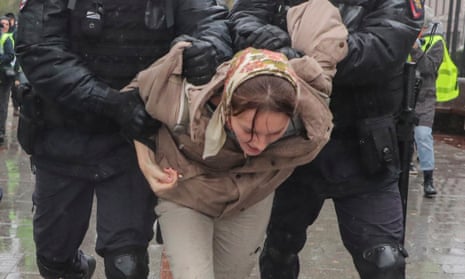 Russian policemen detain a person taking part in an unauthorised protest against Russia’s partial military mobilisation due to the conflict in Ukraine. President Putin announced in a televised address to the nation on 21 September, that he signed a decree on partial mobilisation in the Russian Federation.